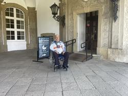 Entrance for wheelchair users