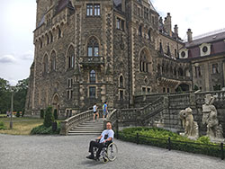 Rundgang um Schloss Moszna